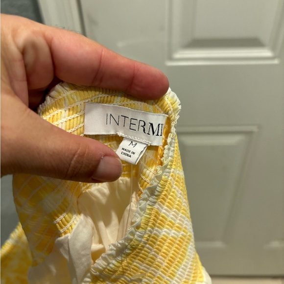 Intermix Adeline Printed Tiered Midi Skirt Yellow and White. - Picture 6 of 9